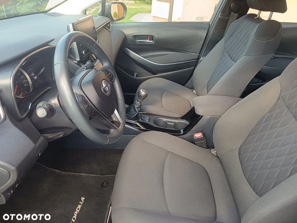 Toyota Corolla 1.5 Comfort - 22