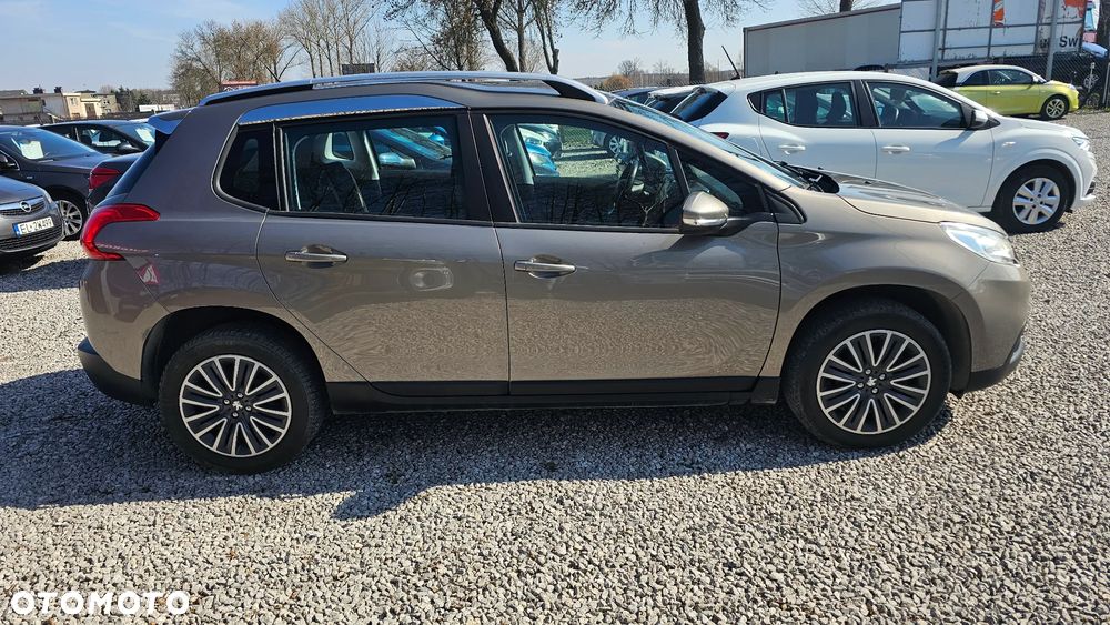 Peugeot 2008 1.6 e-HDi Style S&S - 5