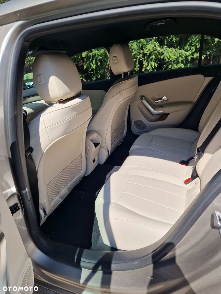 Mercedes-Benz Klasa A 180 Style 7G-DCT - 13