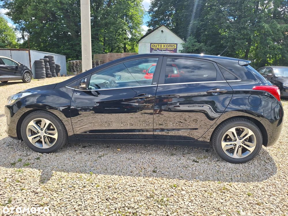 Hyundai i30 blue Kombi 1.6 GDi Passion - 8