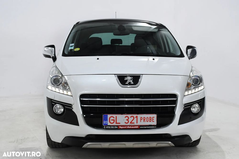 Peugeot 3008 HYbrid4 - 11