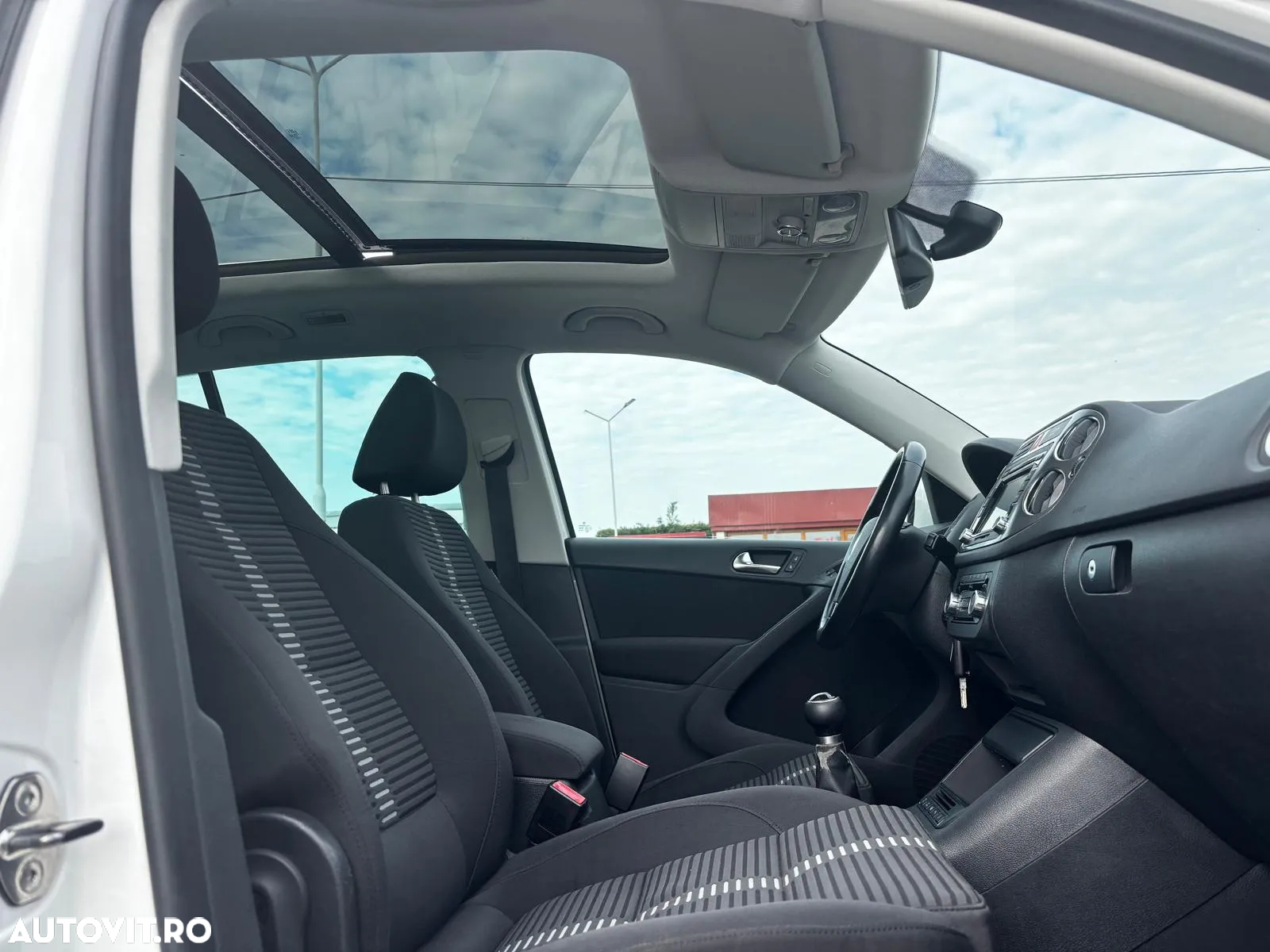 Volkswagen Tiguan - 13