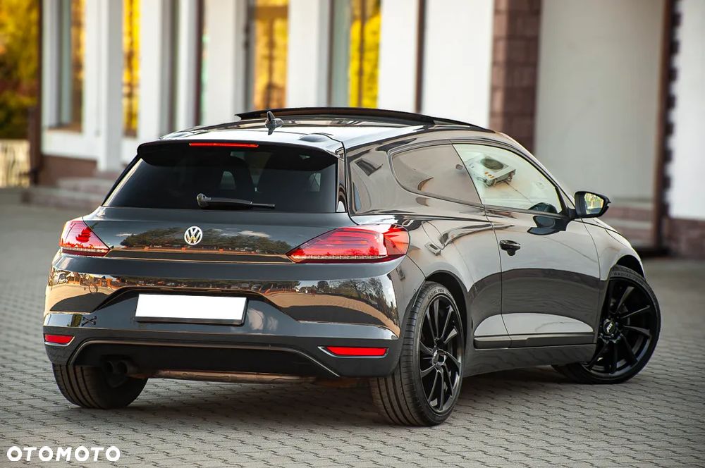 Volkswagen Scirocco 2.0 TSI (BlueMotion Technology) DSG - 11