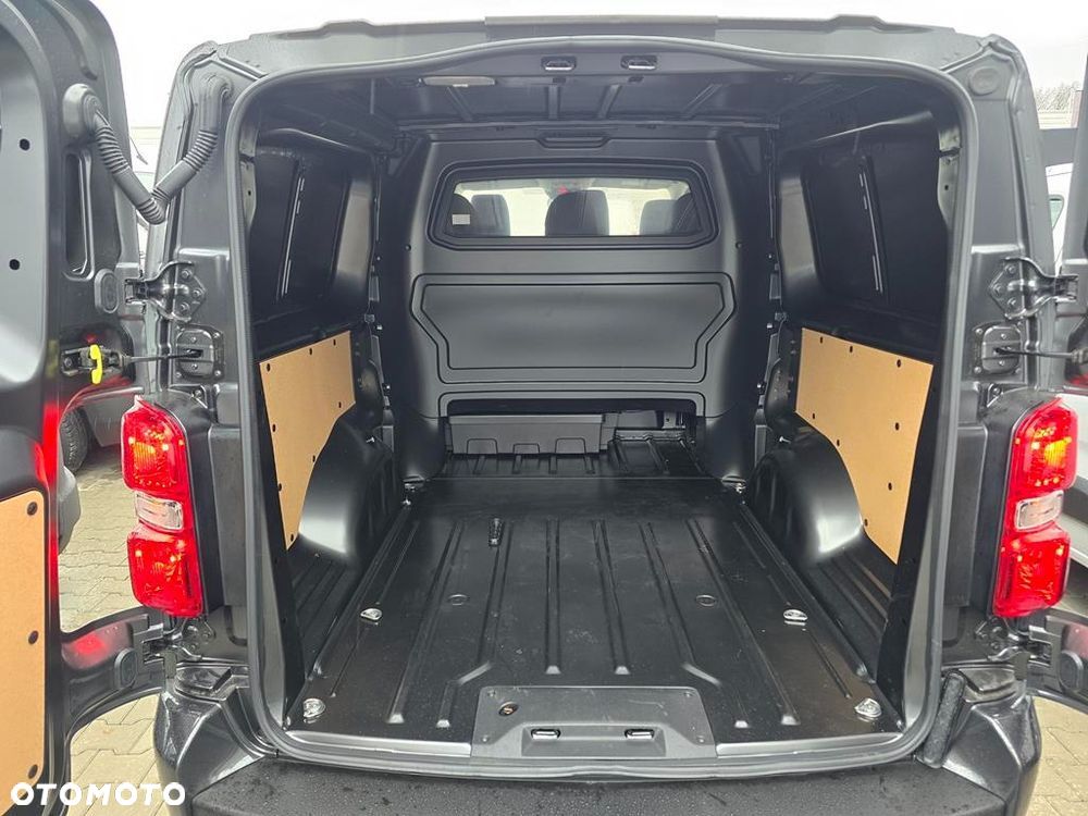 Fiat Scudo 2.2 MJ XL 3,1t (brygadówka) EAT8 - 8