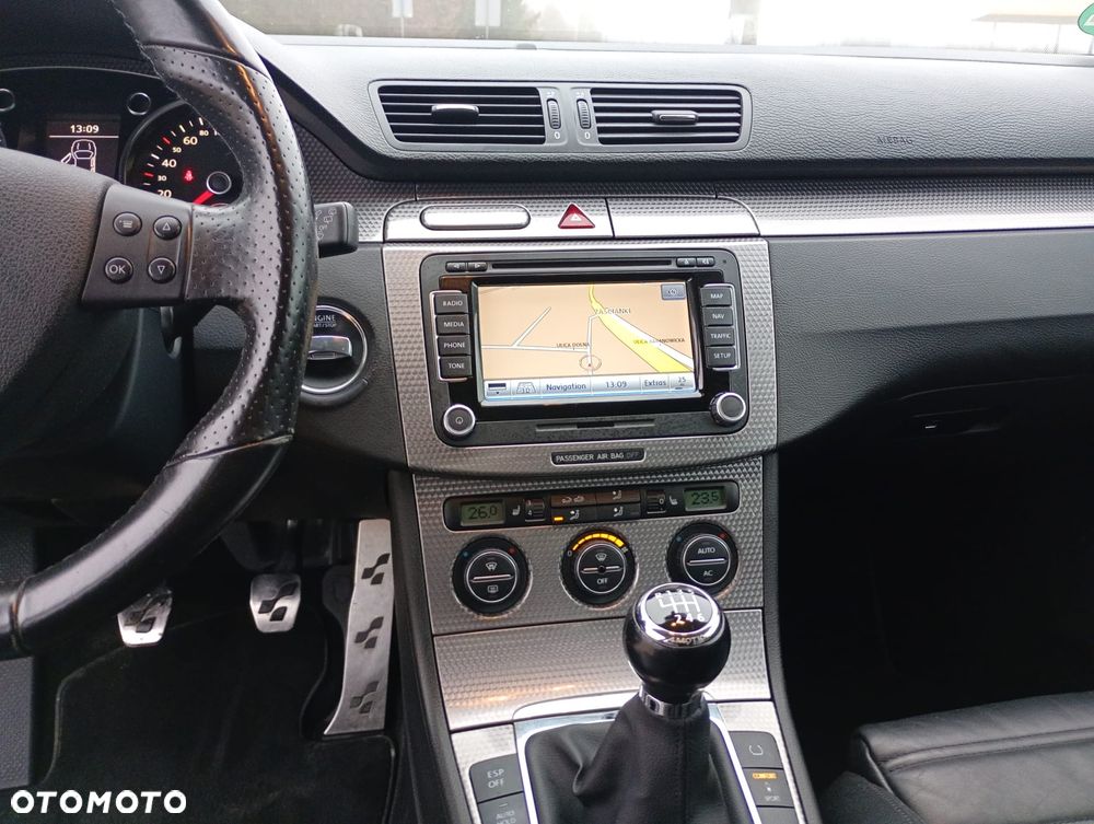 Volkswagen Passat 2.0 TDI 4Motion Highline - 25