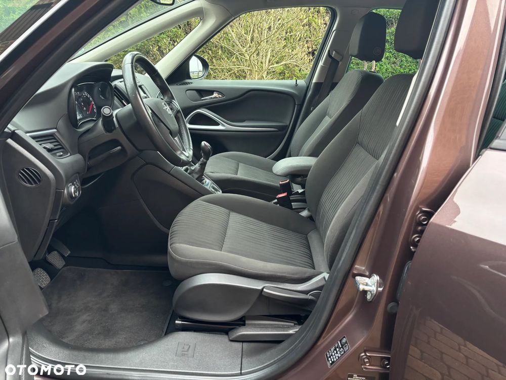 Opel Zafira Tourer 1.4 Turbo Selection - 14