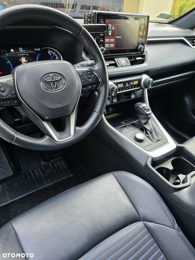 Toyota RAV4 - 24