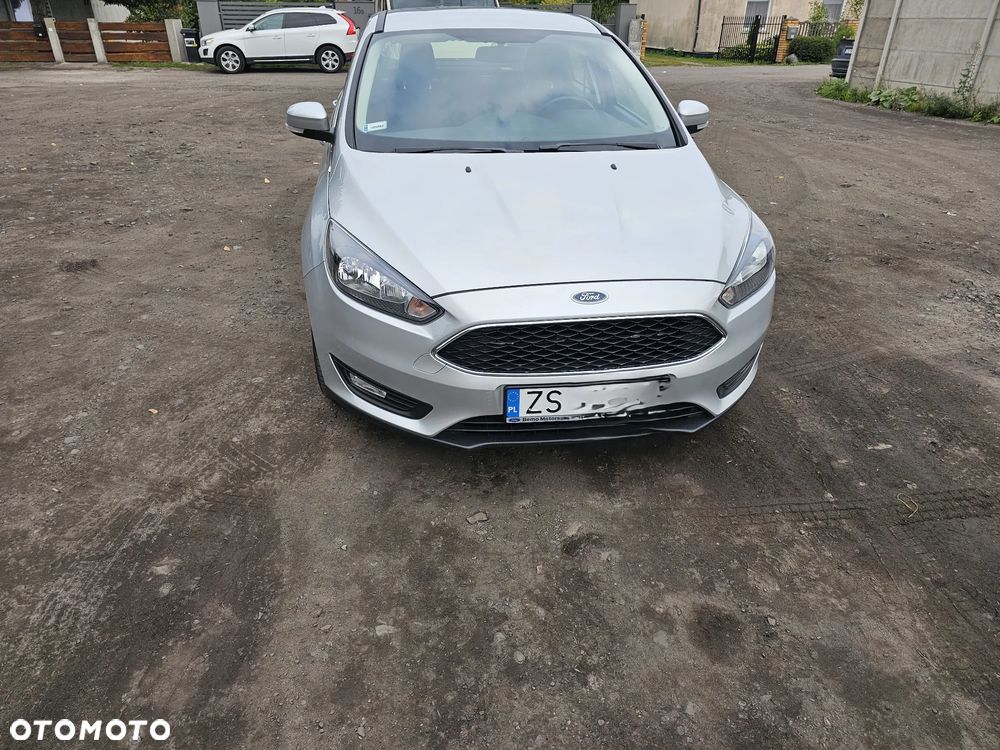 Ford Focus 1.6 SYNC Edition - 1
