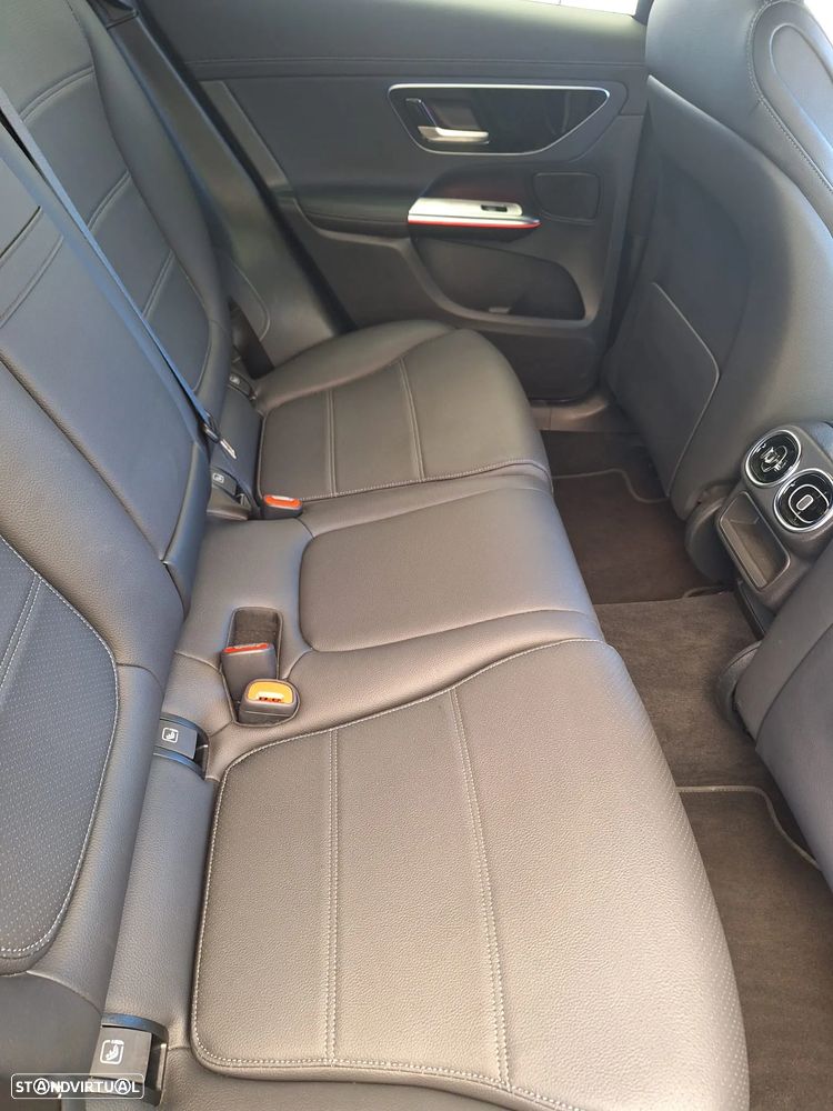 Mercedes-Benz GLC 300 e 4Matic 9G-TRONIC AMG Line Advanced - 12