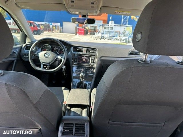 Volkswagen Golf - 14
