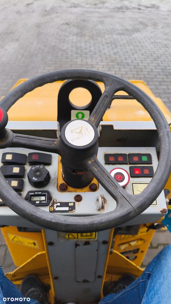 Caterpillar CB14 - 16