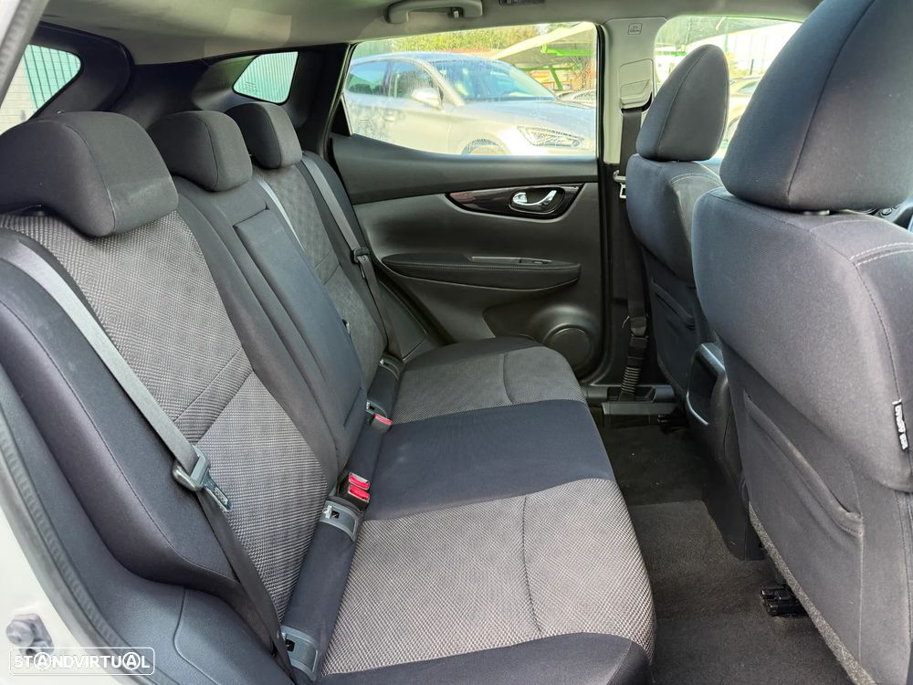 Nissan Qashqai 1.5 dCi Acenta - 17