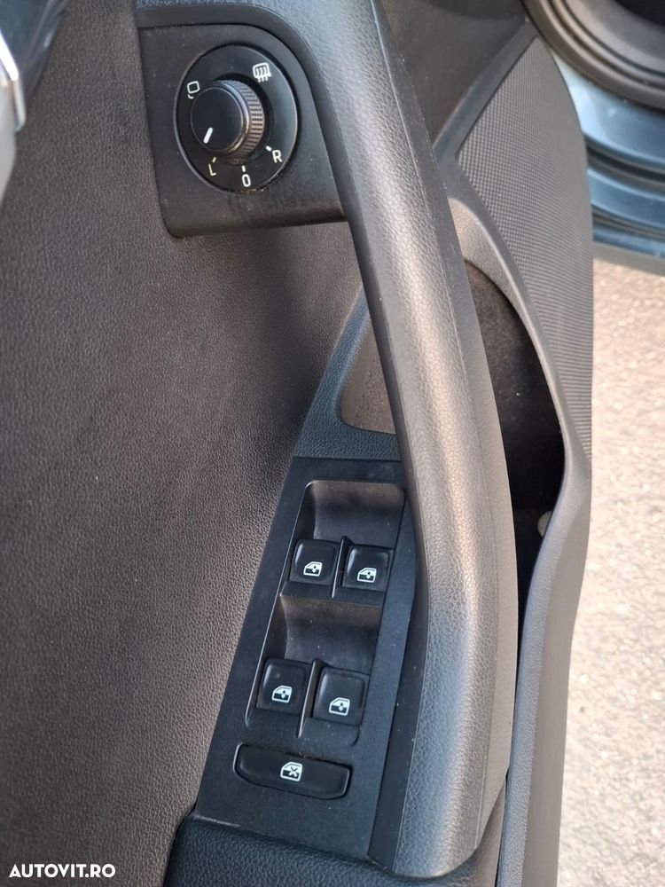 Skoda Octavia 1.6 TDI (Green tec) DSG Ambition - 12