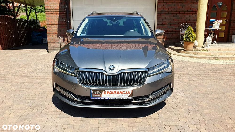 Skoda Superb 2.0 TDI SCR Style DSG - 2