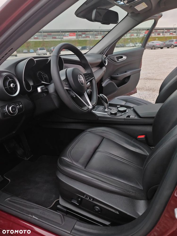 Alfa Romeo Giulia 2.0 Turbo Super - 14