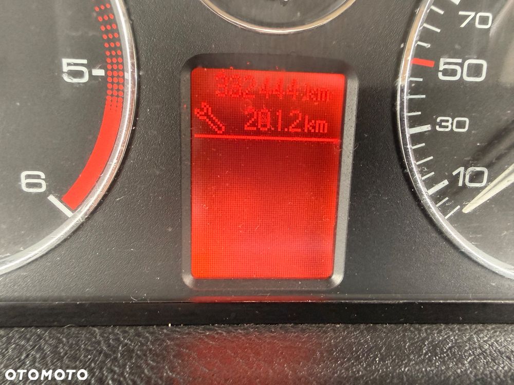 Peugeot 407 2.0 HDI Intense - 15