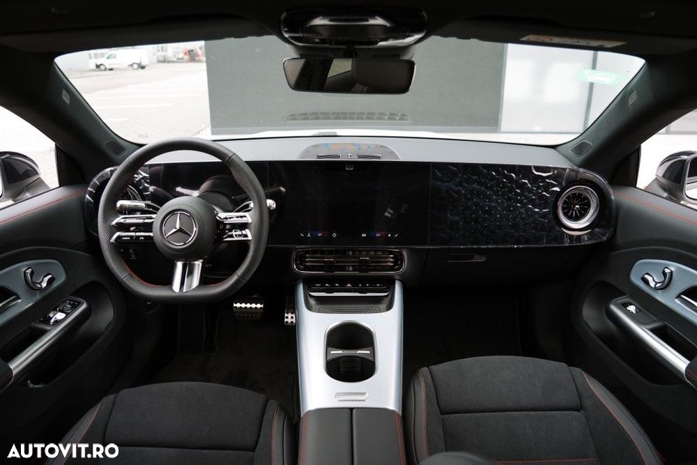 Mercedes-Benz CLA 350 4MATIC Coupe - 16