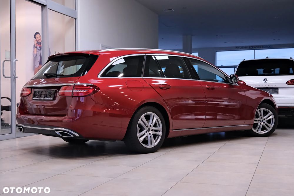 Mercedes-Benz Klasa E 220 d 4Matic 9G-TRONIC - 9