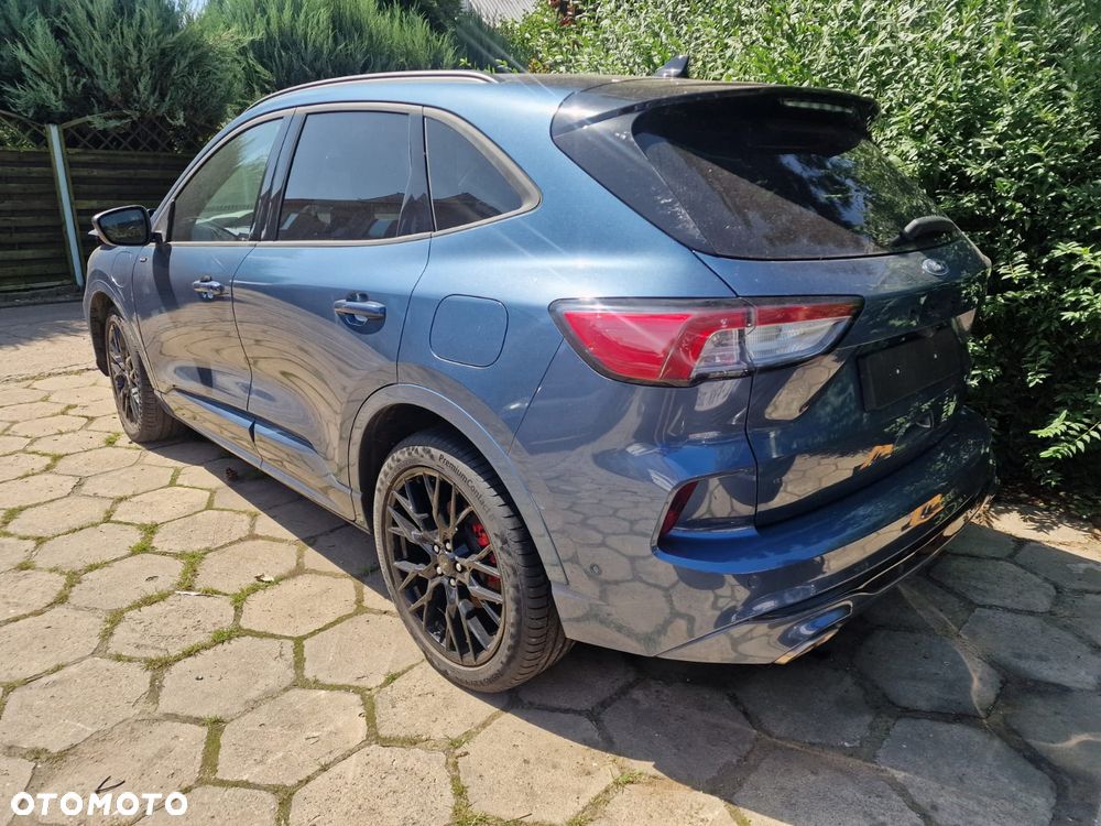 Ford Kuga - 2