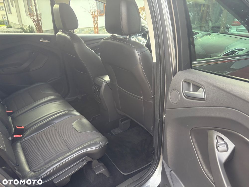 Ford Kuga 2.0 TDCi 4x4 Titanium - 23