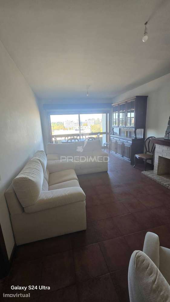 Apartamento T4 Mobilado no Porto com Terraço e Garagem - Grande imagem: 2/34