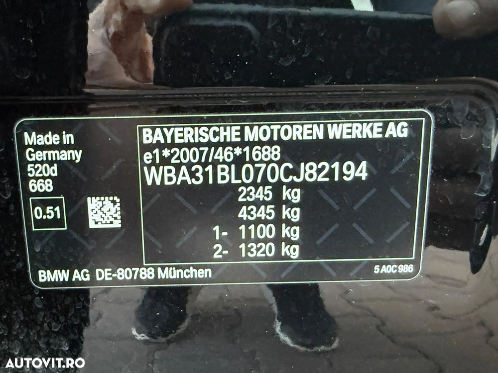 BMW Seria 5 520d Aut. Sport Line - 27