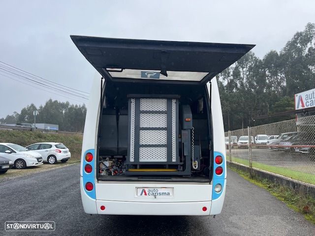 Toyota MINIBUS 4.0  OTIMO 2K COM RAMPA CADEIRA RODAS - 7
