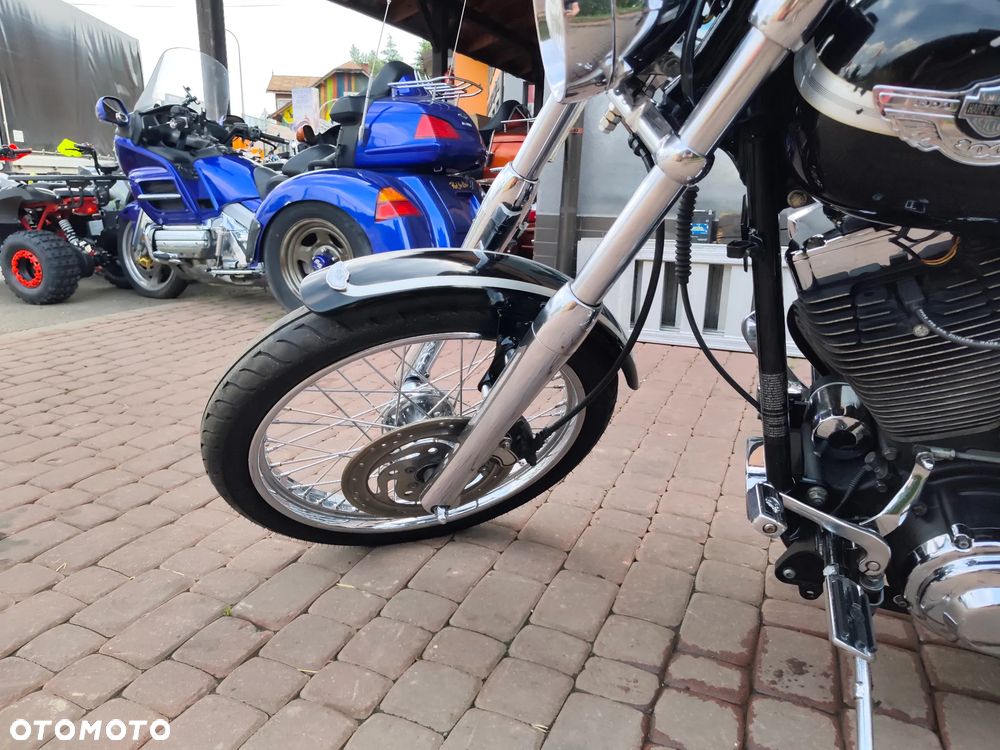 Harley-Davidson Softail Deluxe - 29