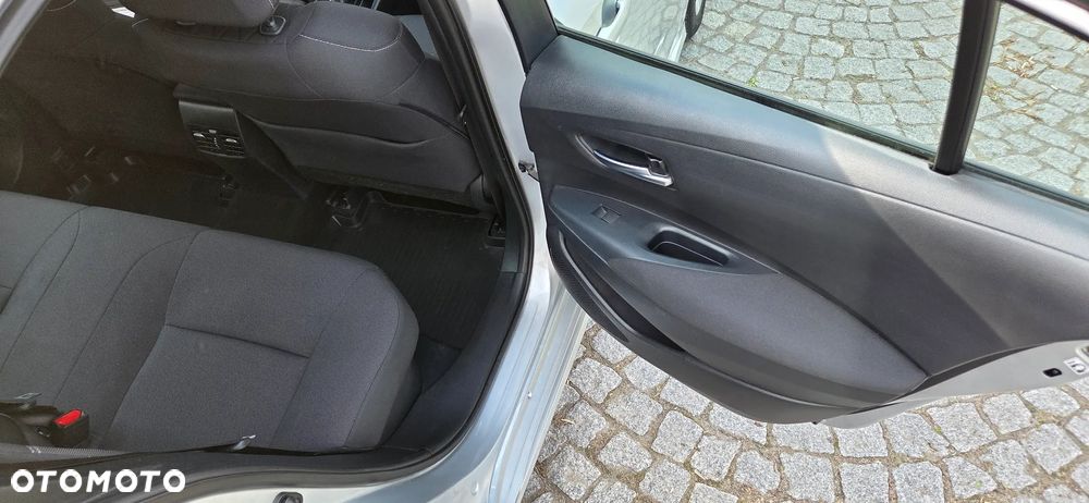 Toyota Corolla 1.8 Hybrid Comfort - 16