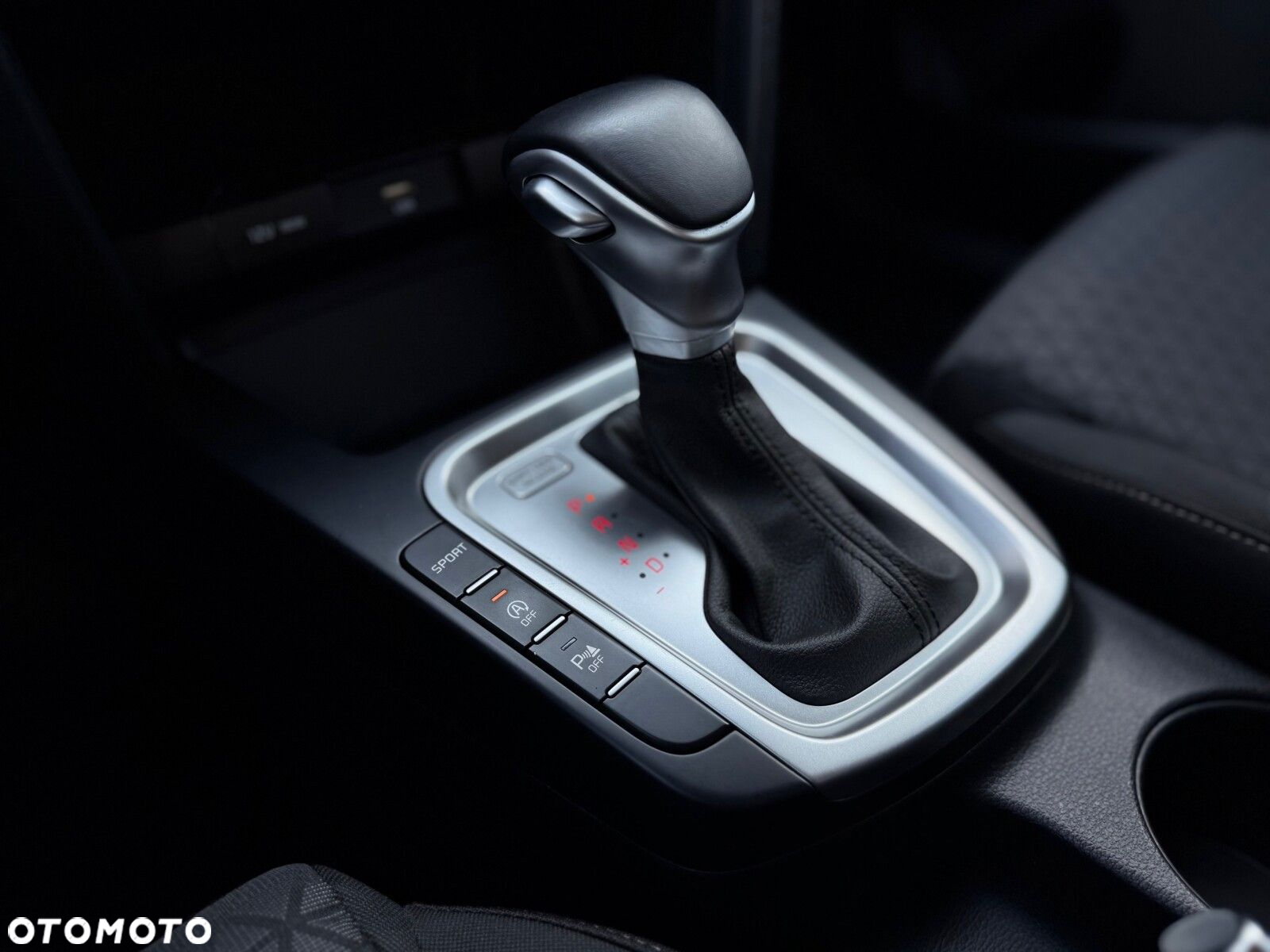 Kia Ceed 1.5 T-GDI M DCT - 24
