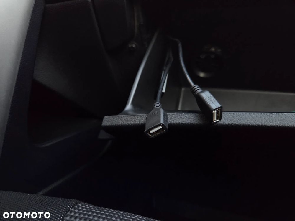 Hyundai i30 1.4 Comfort - 24