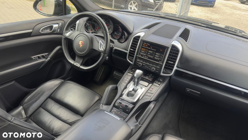 Porsche Cayenne Diesel Platinum Edition - 31
