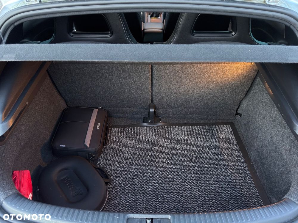 Volkswagen Scirocco - 22