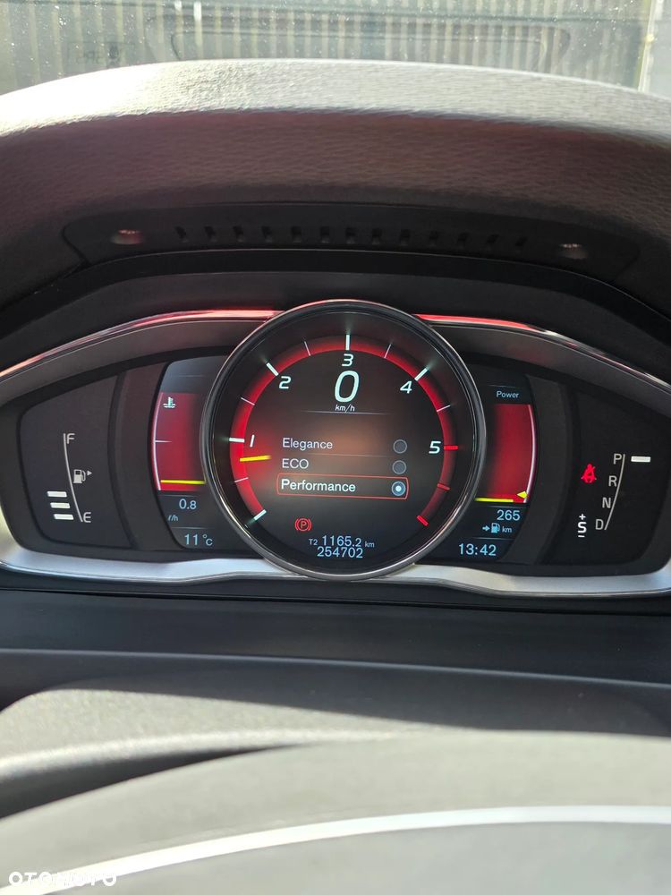 Volvo V60 - 25