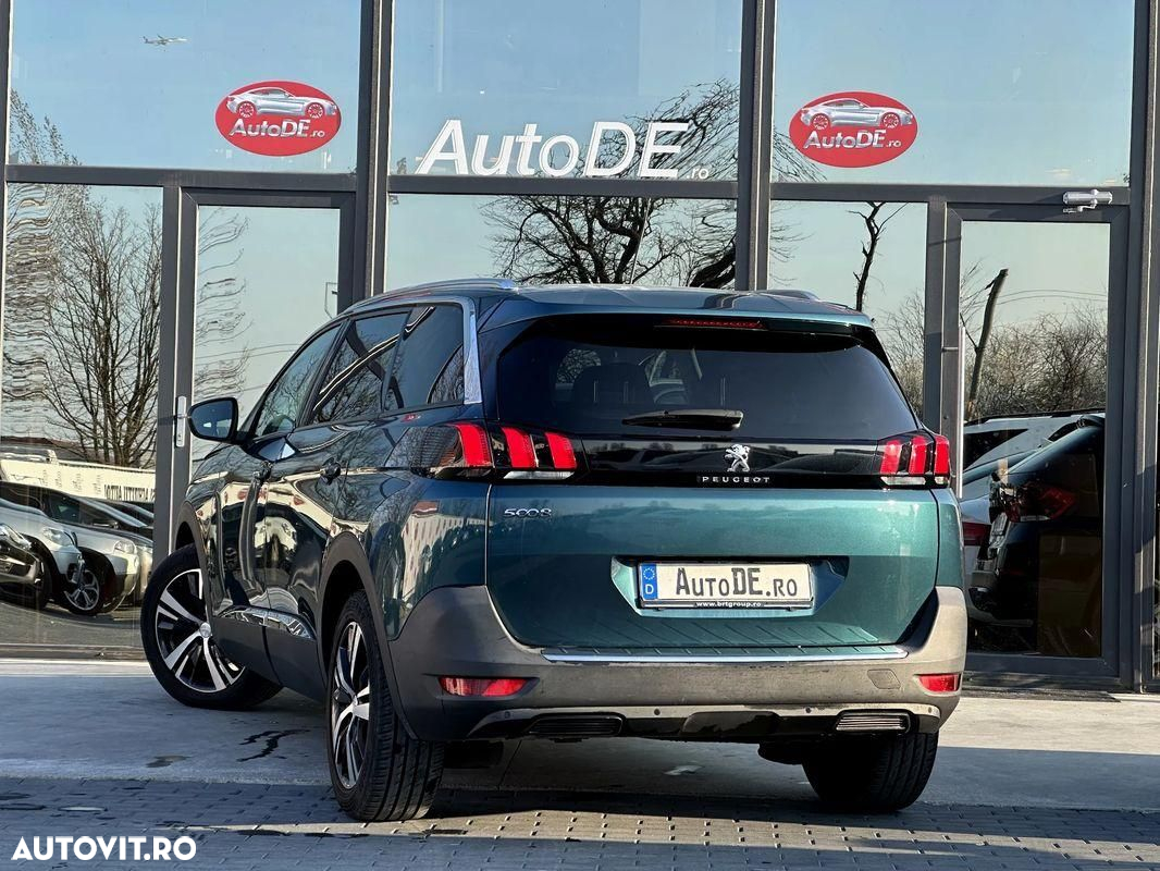 Peugeot 5008 - 3