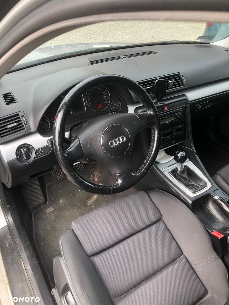Audi A4 Limousine 1.8T - 8