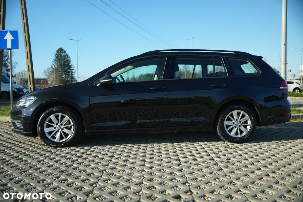 Volkswagen Golf 1.6 TDI BMT Comfortline - 10