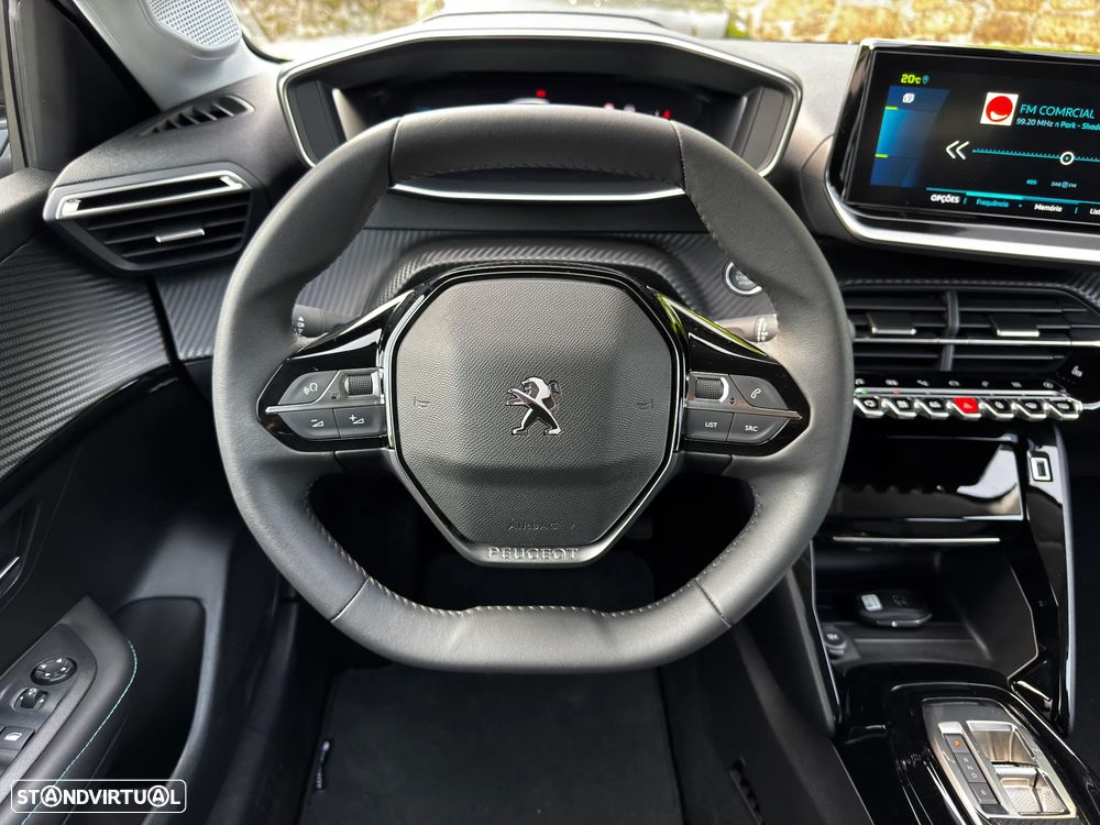 Peugeot e-208 Allure - 23