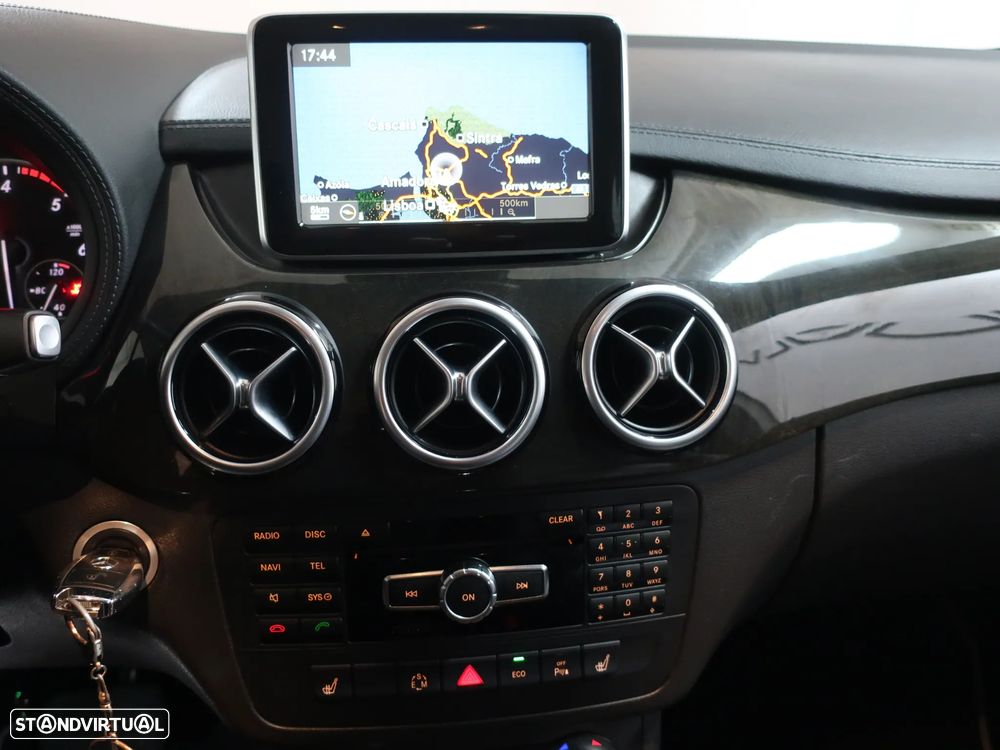 Mercedes-Benz B 200 CDi BlueEfficiency Aut. - 24