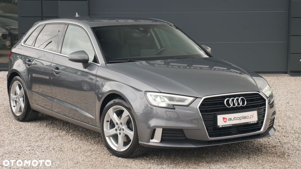 Audi A3 Sportback - 2