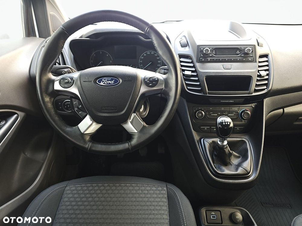 Ford Transit Connect - 12