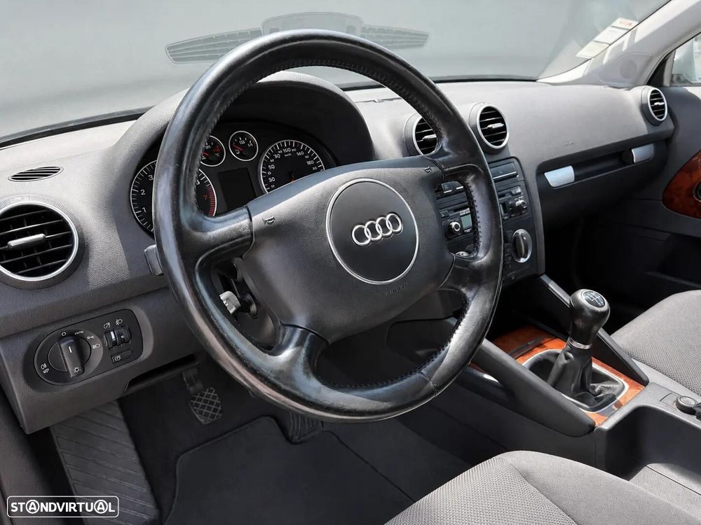 Audi A3 1.6 Ambition - 7