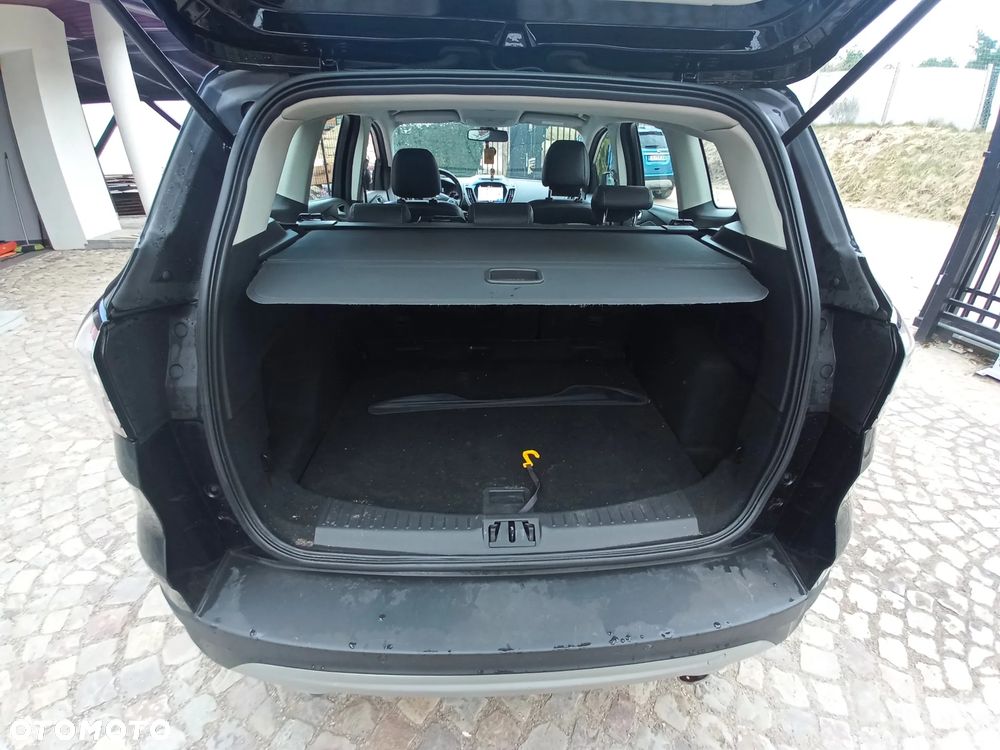 Ford Kuga 2.0 TDCi 4x4 Vignale - 37