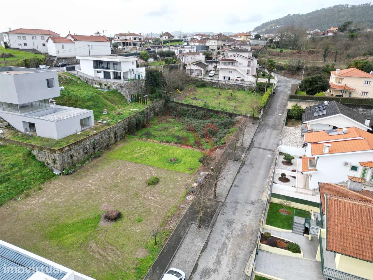 Lote de Terreno Urbano com 300m² em Beire – Paredes - Grande imagem: 4/5