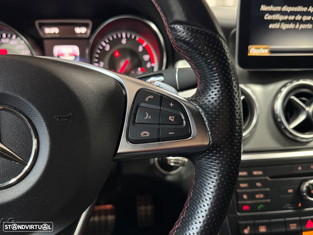 Mercedes-Benz GLA 200 d 4Matic 7G-DCT AMG Line - 22
