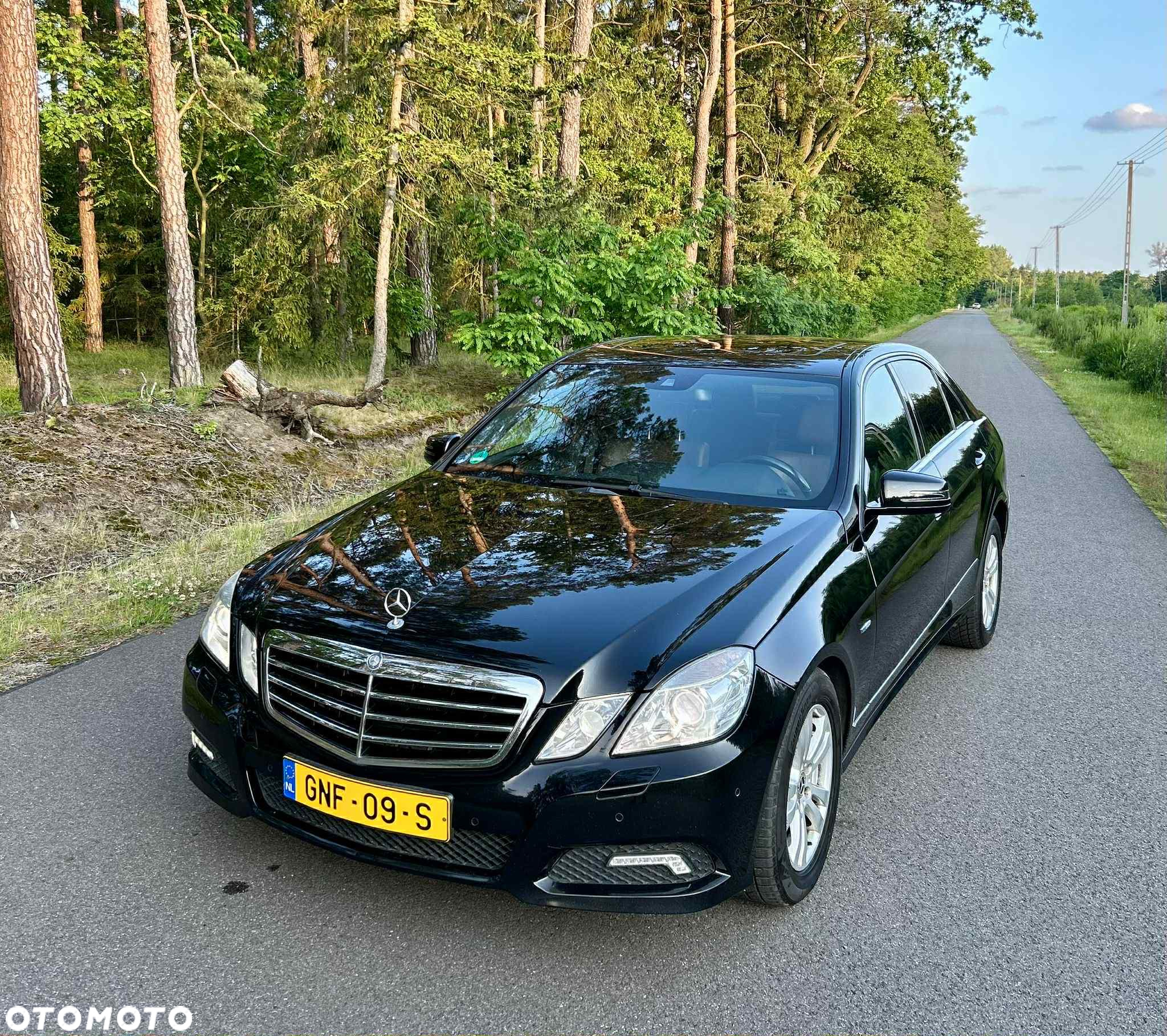 Mercedes-Benz Klasa E 250 BlueTEC 9G-TRONIC Avantgarde - 2