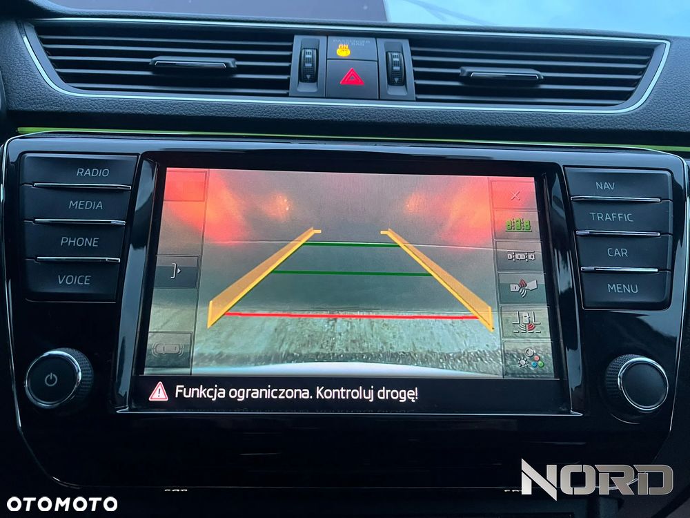 Skoda Superb 2.0 TDI 4x4 L&K - 15