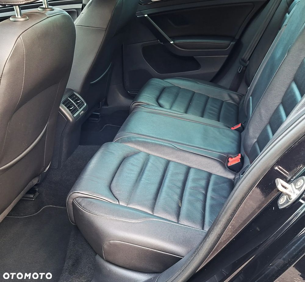 Volkswagen Golf 2.0 BlueTDI Highline - 19