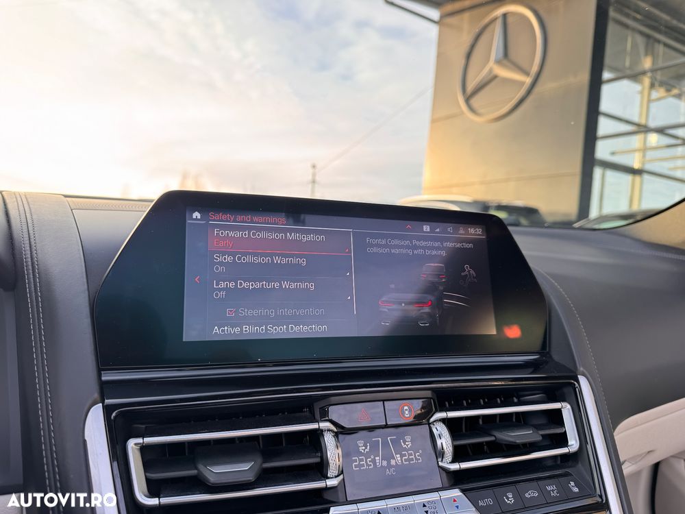 BMW M8 M850i xDrive - 19