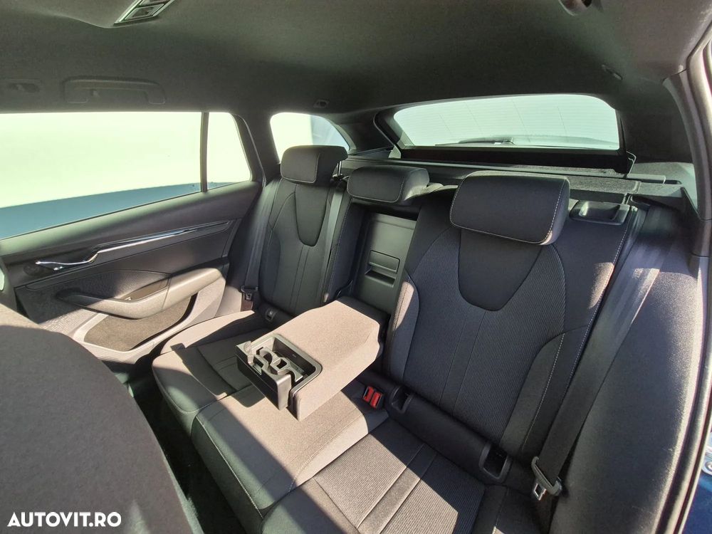 Skoda Octavia 1.4 TSI iV DSG Sportline - 12